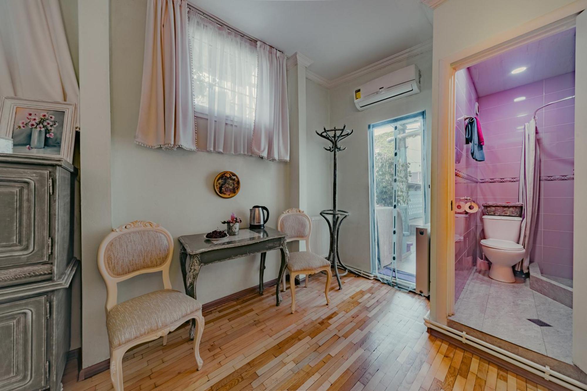 Guest House Tabukashvili 31 Tbilisi ภายนอก รูปภาพ