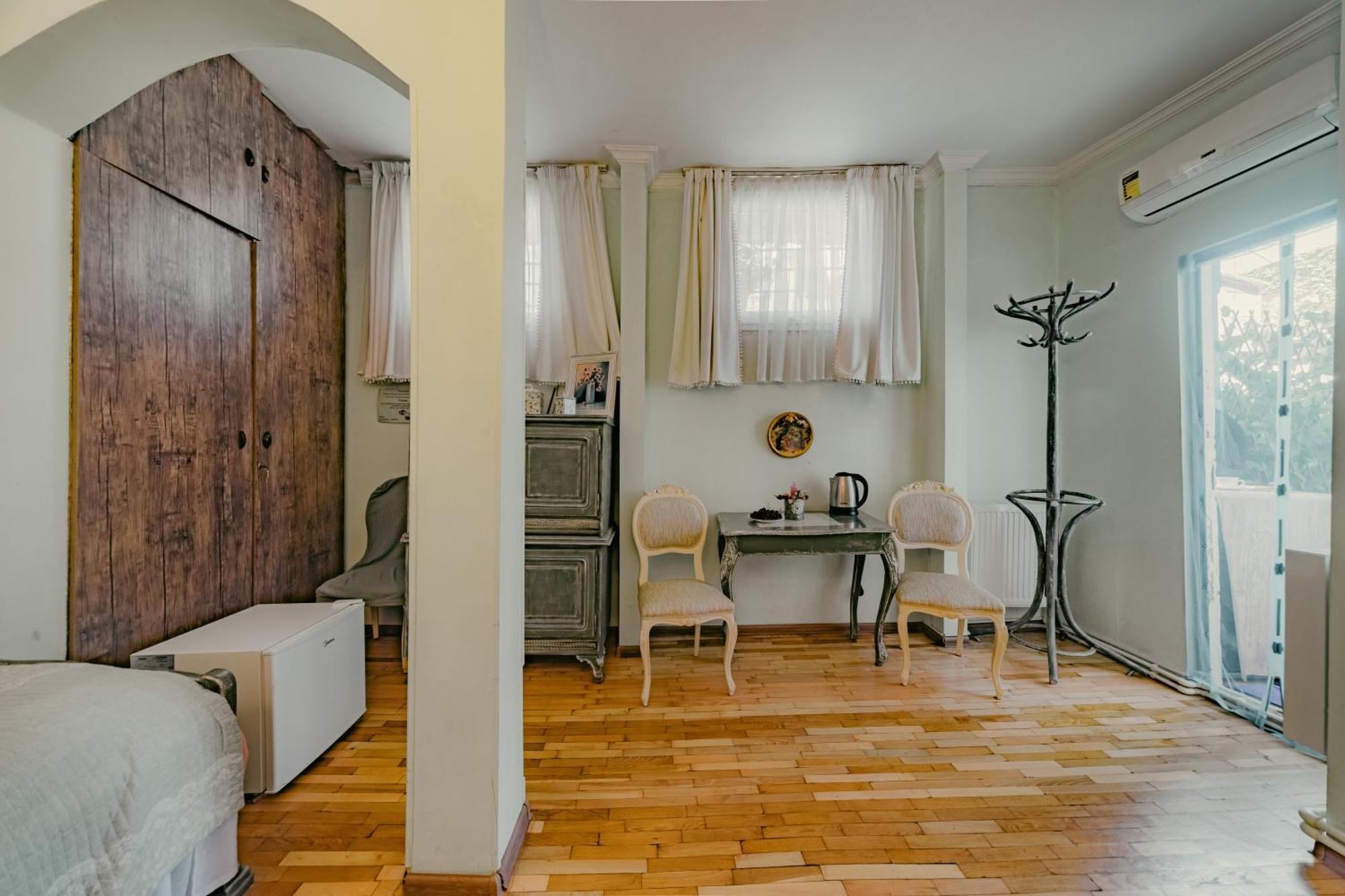 Guest House Tabukashvili 31 Tbilisi ภายนอก รูปภาพ