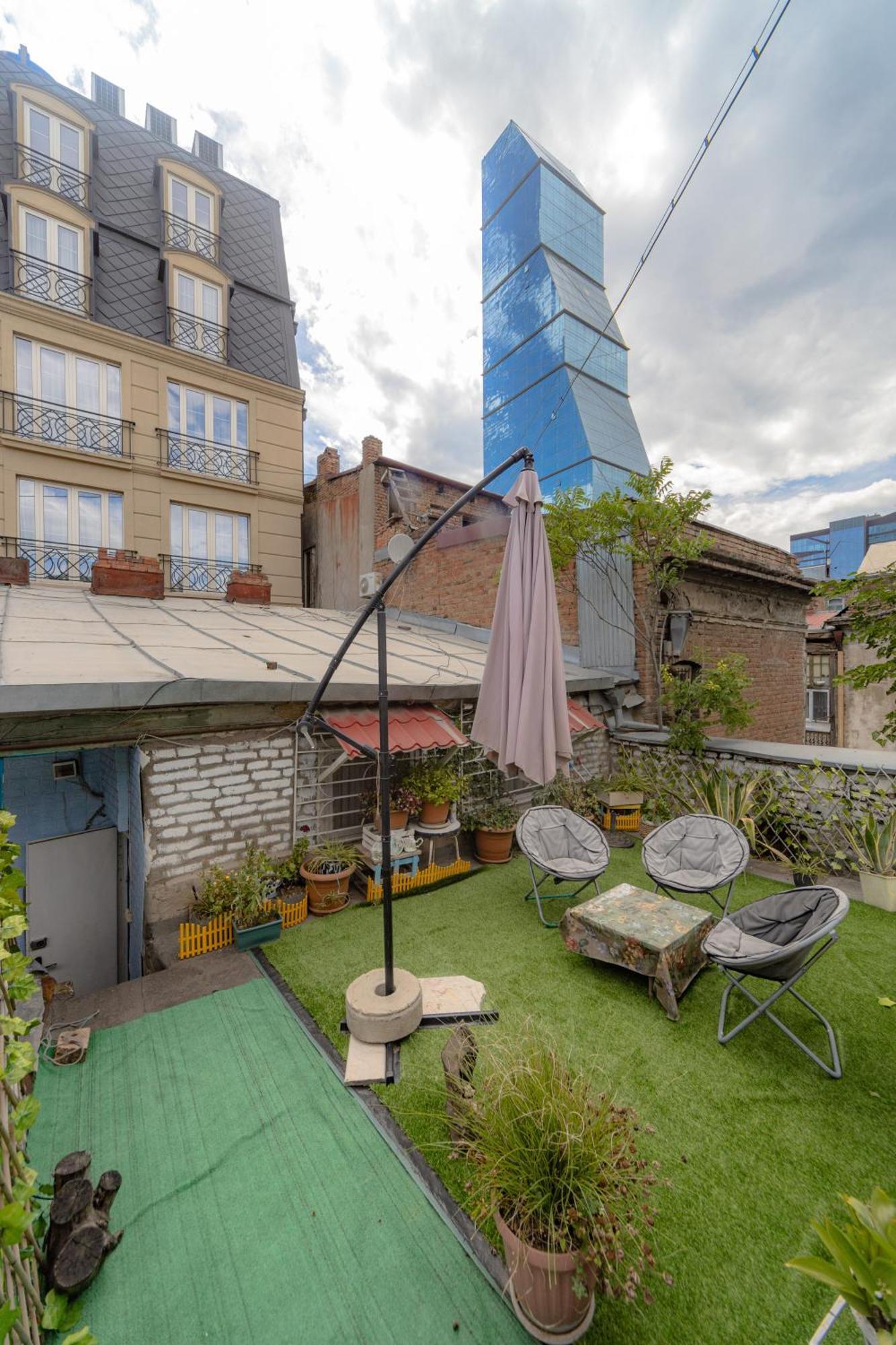 Guest House Tabukashvili 31 Tbilisi ภายนอก รูปภาพ